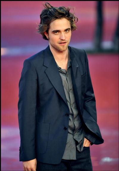 robert_pattinson.0.0.0x0.400x572.jpeg